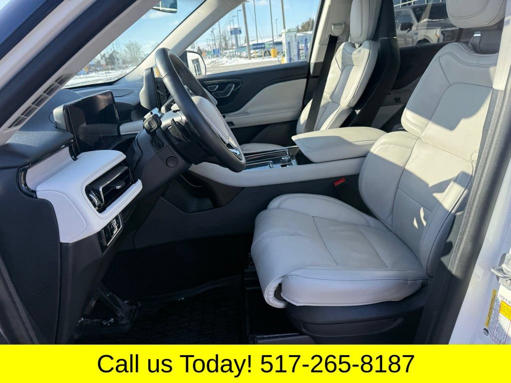 Used 2025 Lincoln Aviator Reserve w/ Equipment Group 201A AWD/4WD image 21