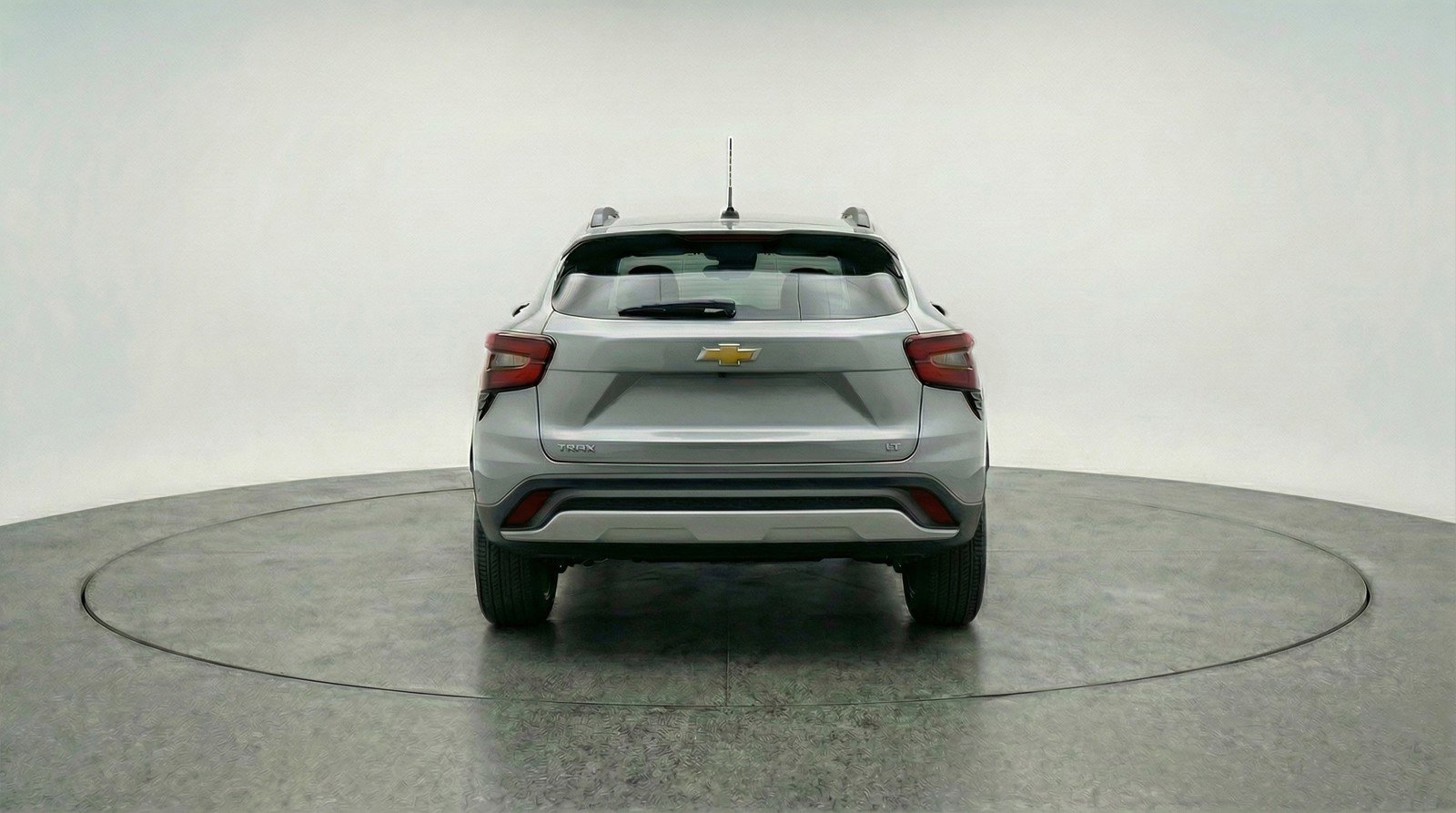 Used 2025 Chevrolet Trax LT w/ LT Convenience Package image 7