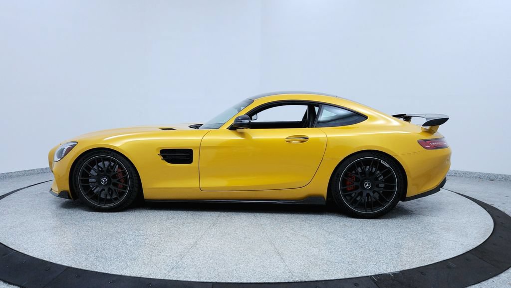 Used 2016 Mercedes-Benz AMG GT S w/ Exclusive Interior Package image 2