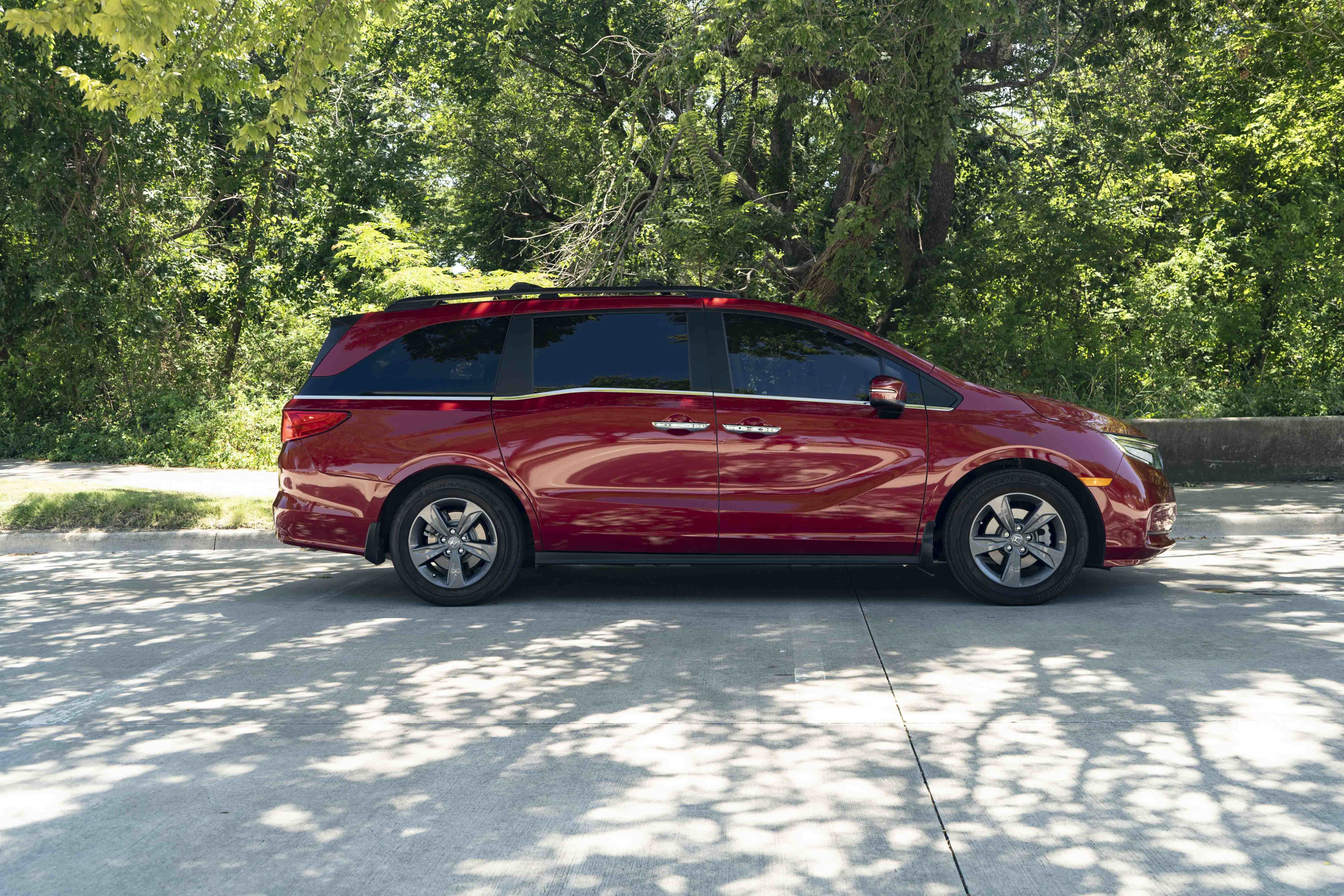 Used 2024 Honda Odyssey EX image 10