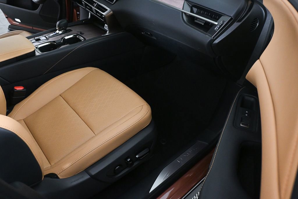 Used 2024 Lexus RX 350 w/ Technology Package AWD/4WD image 21