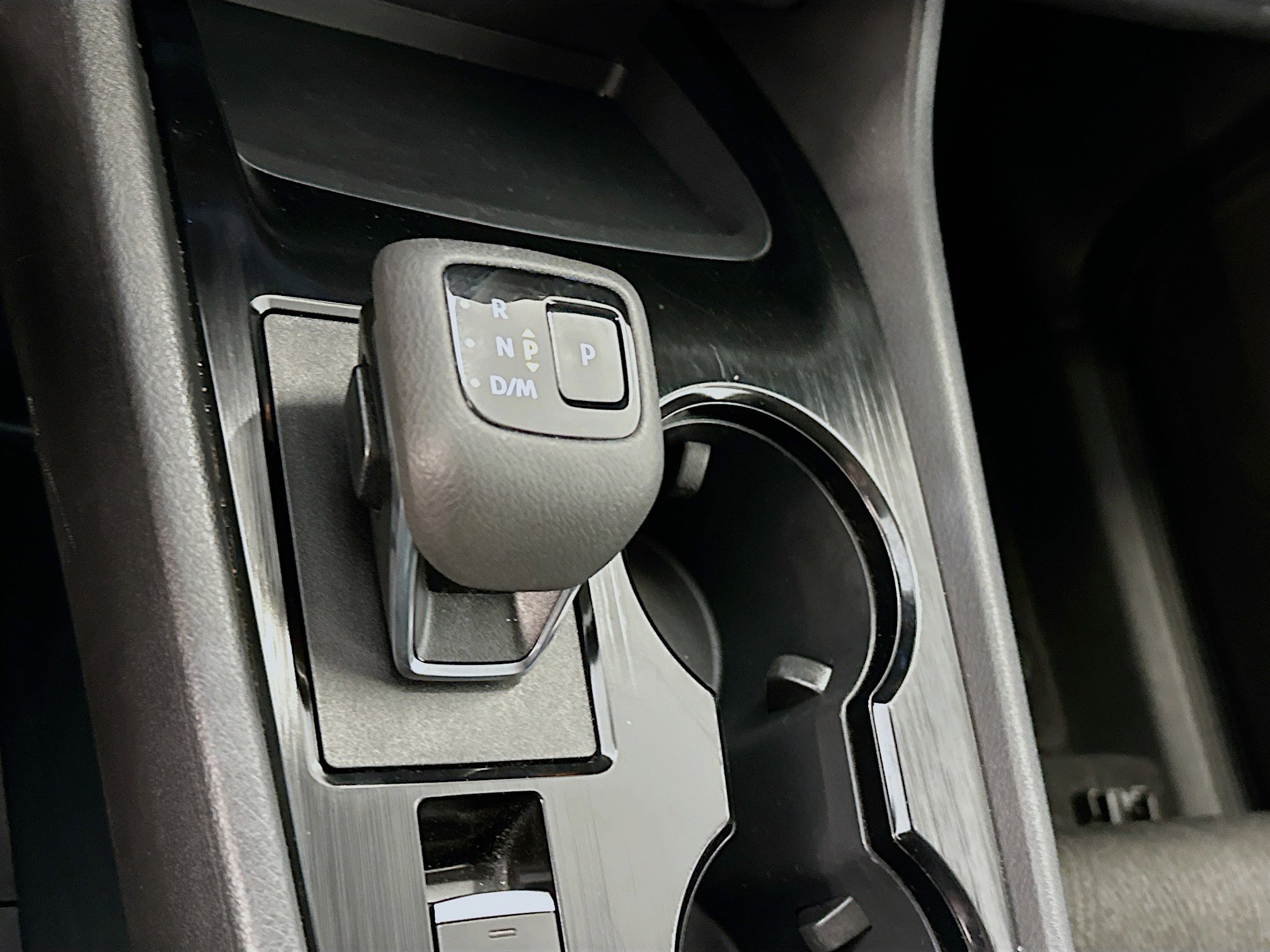 Used 2025 Nissan Rogue SV image 24