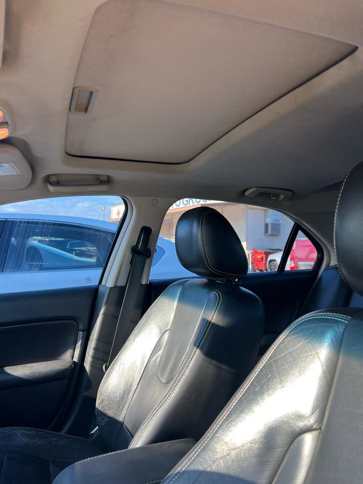 Used 2010 Ford Fusion SEL FWD image 11