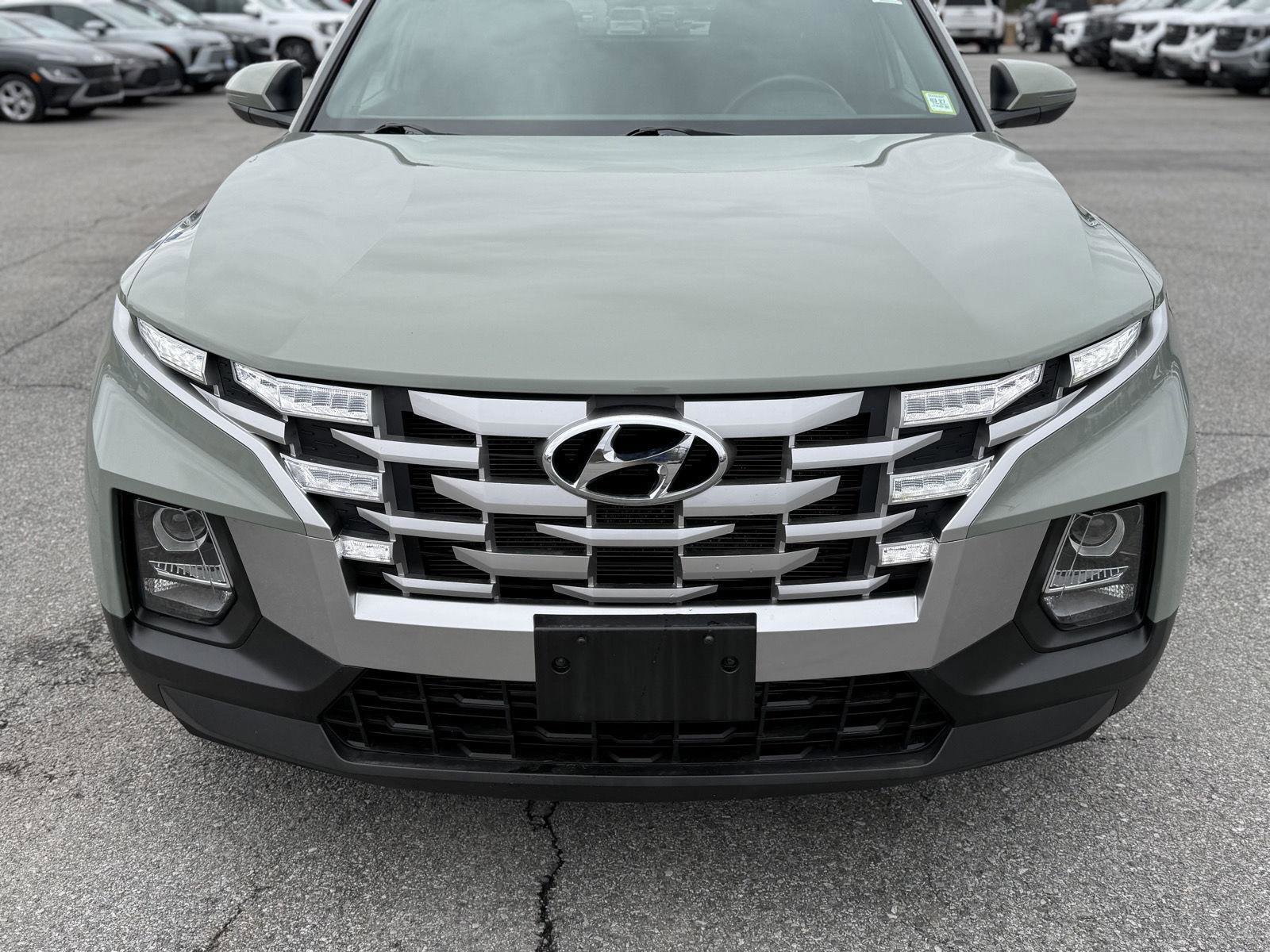 Used 2022 Hyundai Santa Cruz SEL image 2