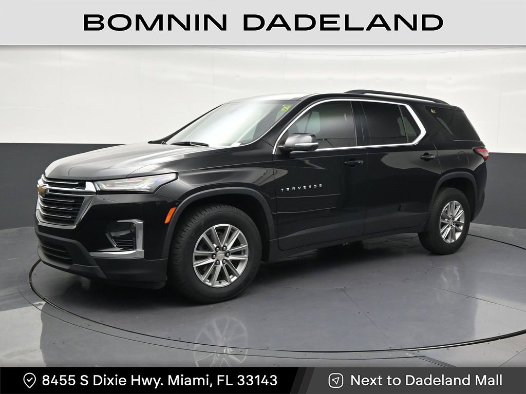 Used 2023 Chevrolet Traverse LT