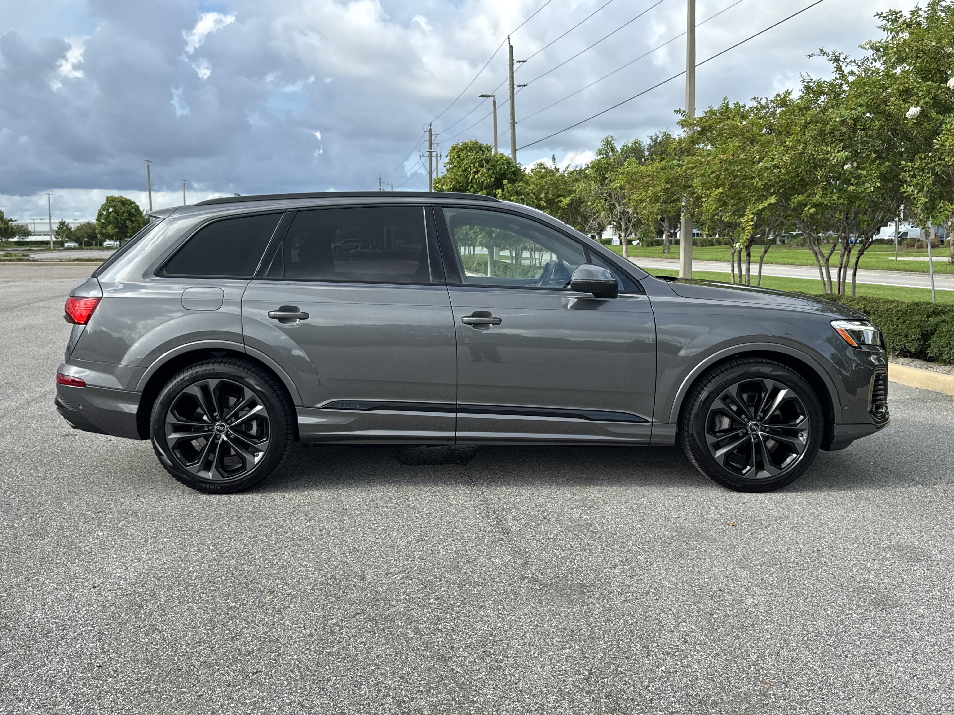 Certified 2026 Audi Q7 3.0T Premium Plus AWD/4WD image 3