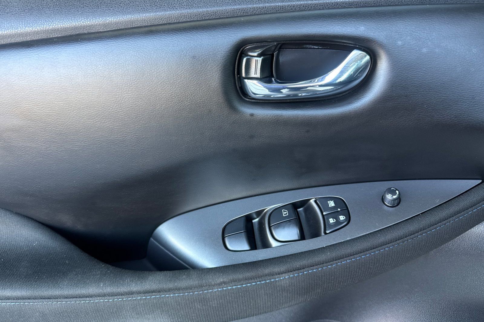 Used 2023 Nissan Leaf S FWD image 9