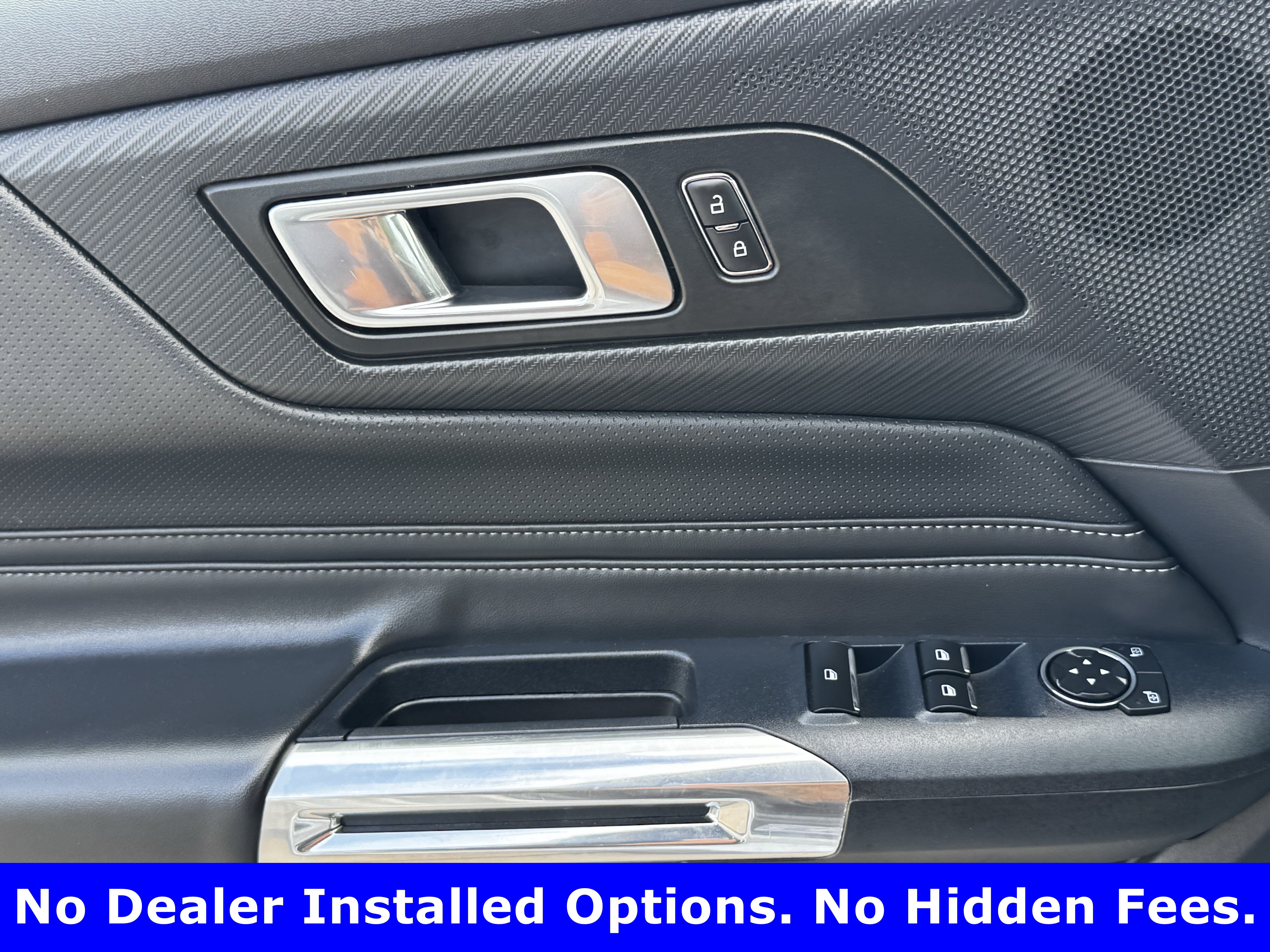 Used 2025 Ford Mustang Premium RWD image 21