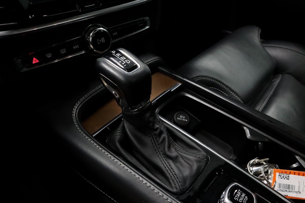 Used 2019 Volvo S90 T6 Inscription w/ Advanced Package image 31