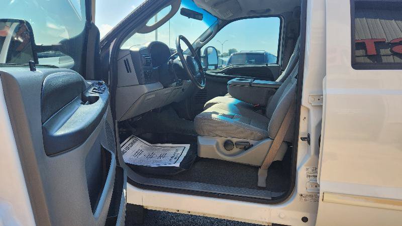 Used 2006 Ford F250 4x4 Crew Cab Super Duty image 13