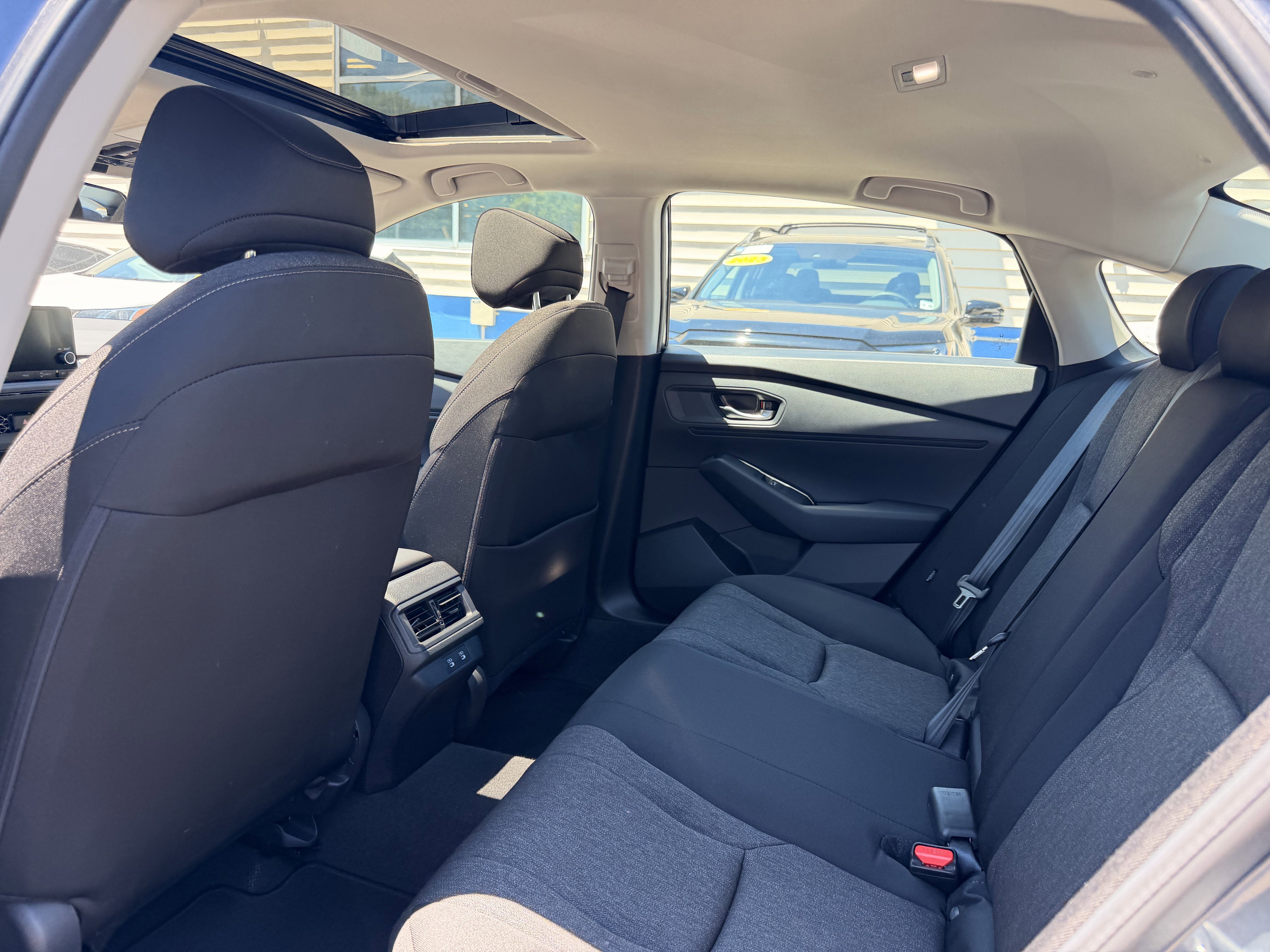 Used 2025 Honda Accord SE image 28