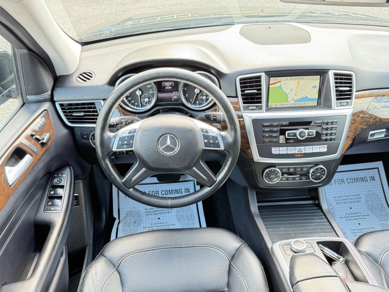 Used 2015 Mercedes-Benz ML 350 4MATIC w/ Premium 1 Package image 27