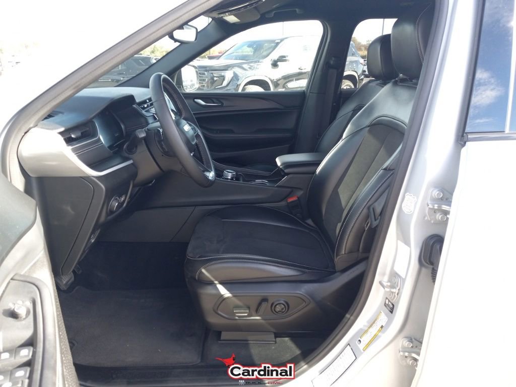 Used 2024 Jeep Grand Cherokee L Laredo image 20