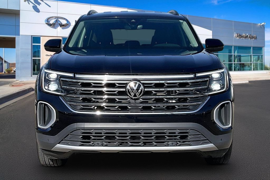 Used 2025 Volkswagen Atlas SE FWD image 3
