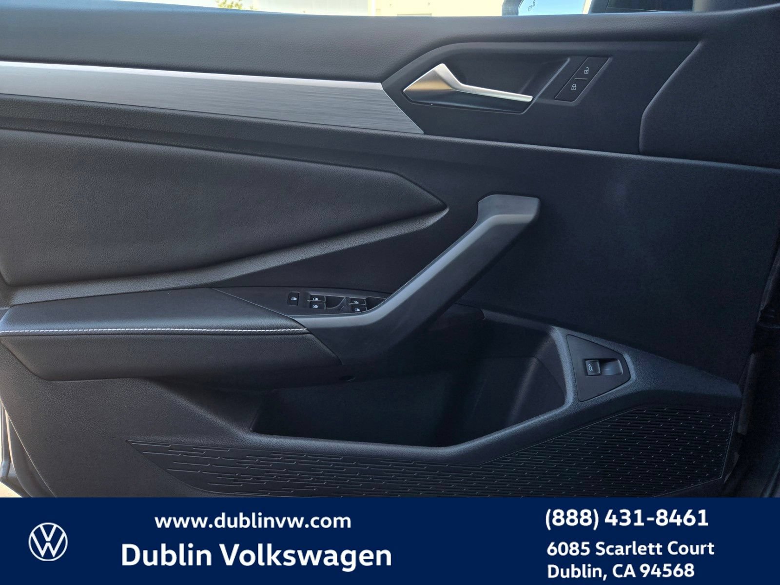 Certified 2025 Volkswagen Jetta Sport FWD image 10