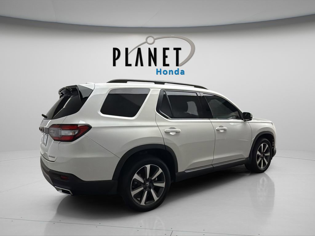 Certified 2023 Honda Pilot Touring image 4