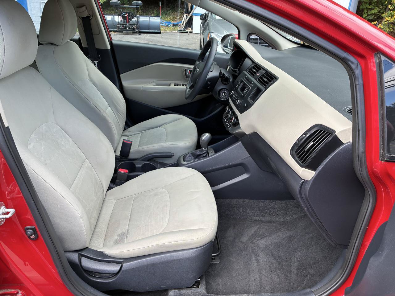 Used 2013 Kia Rio LX w/ PWR Pkg FWD image 17