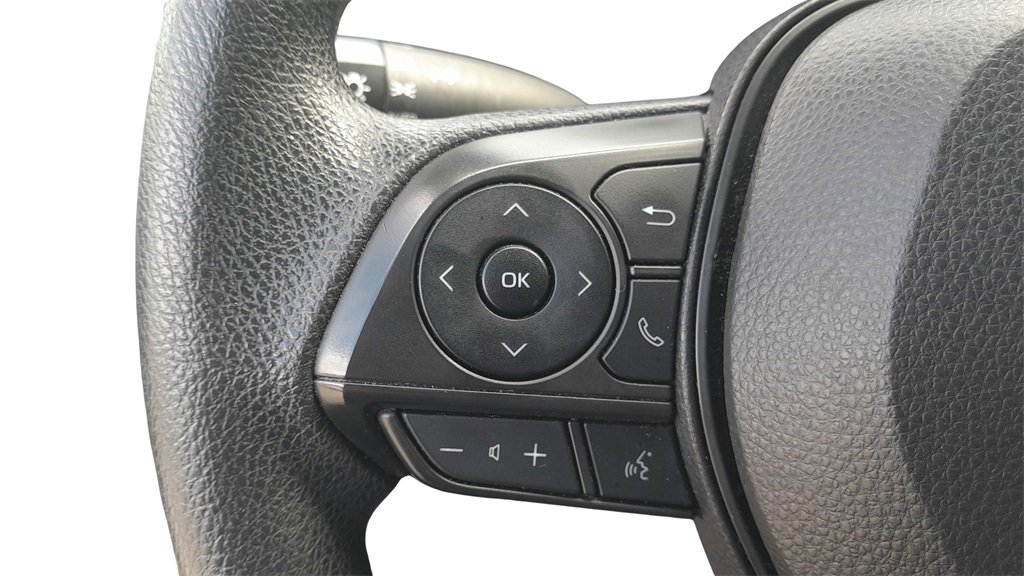 Used 2023 Toyota Corolla LE image 21