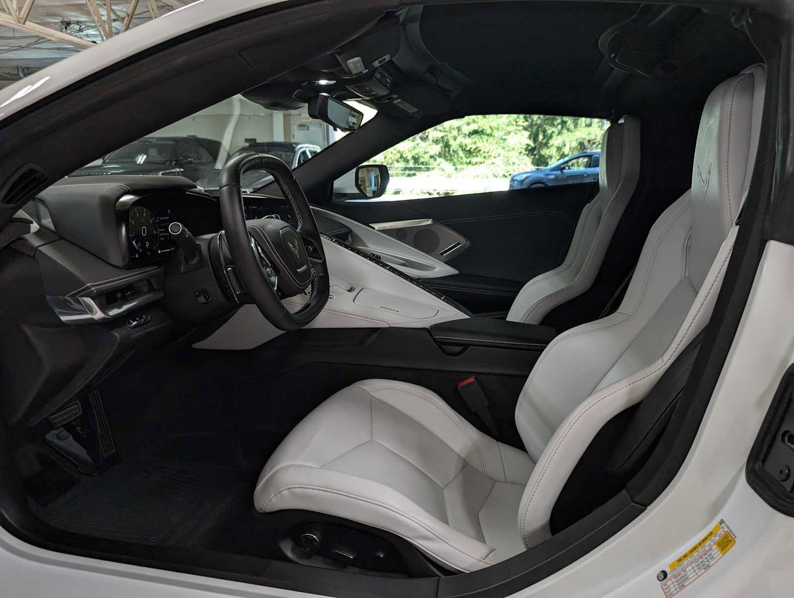 Used 2025 Chevrolet Corvette Stingray Preferred Cpe w/ Battery Protection Package image 20