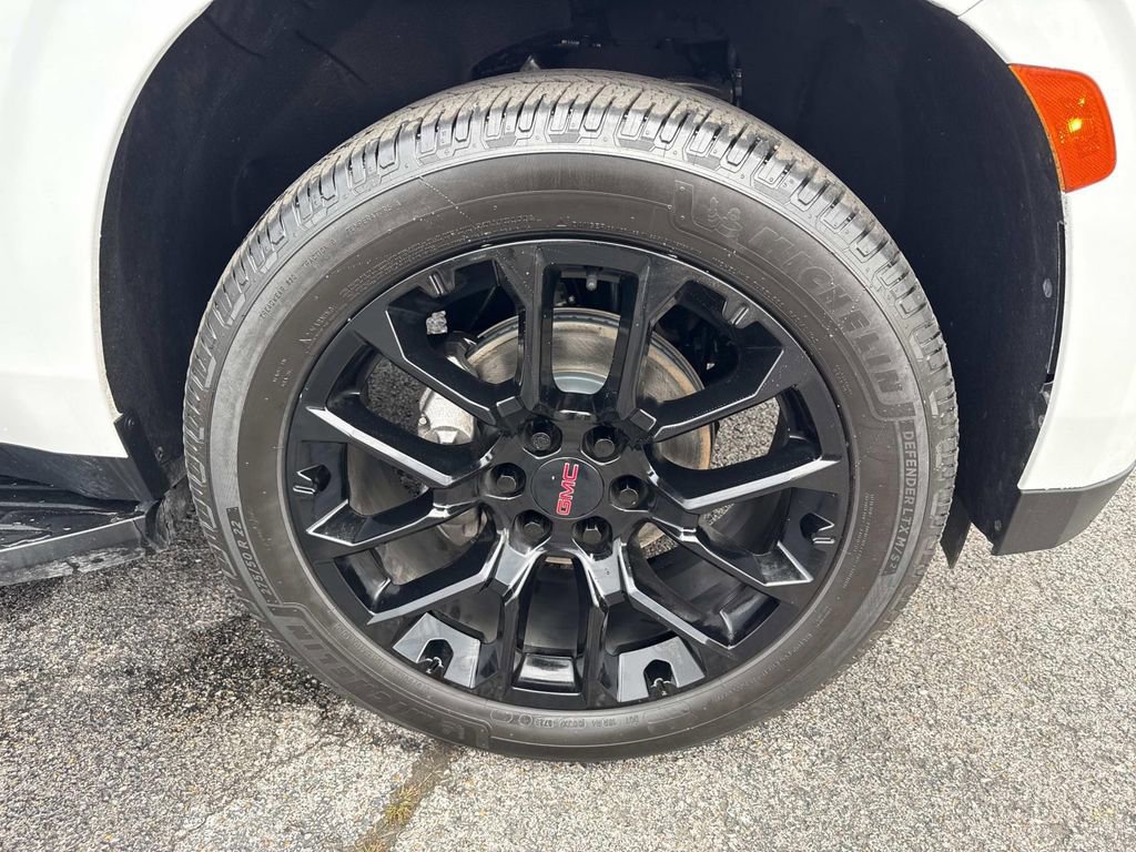 Certified 2023 GMC Yukon SLT image 9