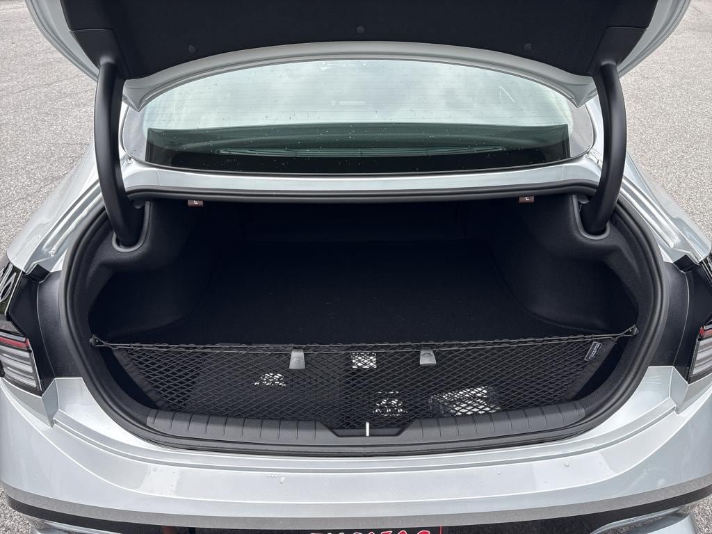 New 2026 Hyundai Sonata SEL FWD image 17