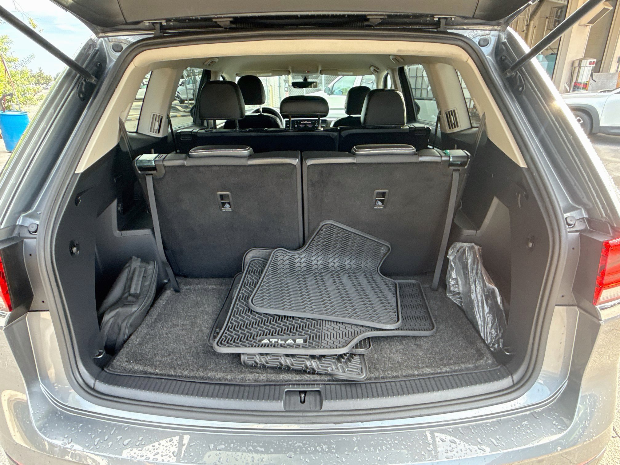 Used 2022 Volkswagen Atlas SE FWD image 26