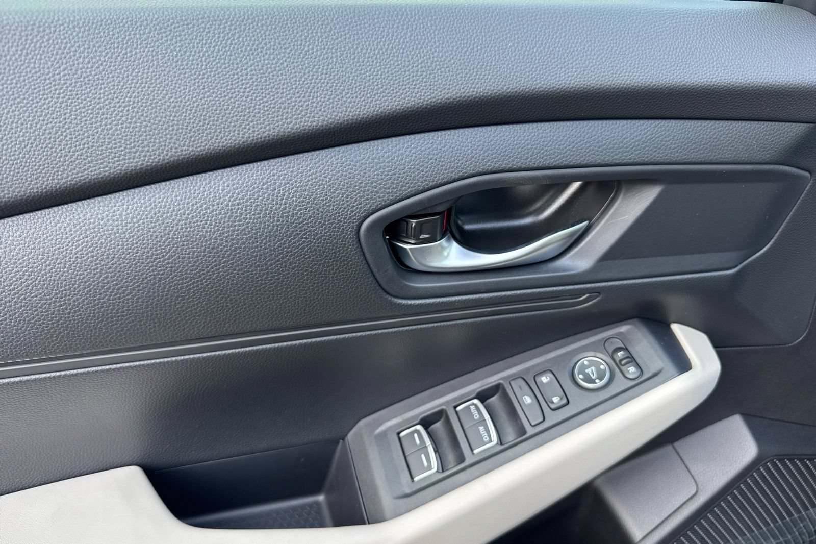 New 2026 Honda Accord LX image 10
