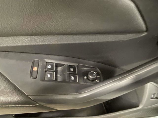 Used 2025 Volkswagen Jetta Sport image 13