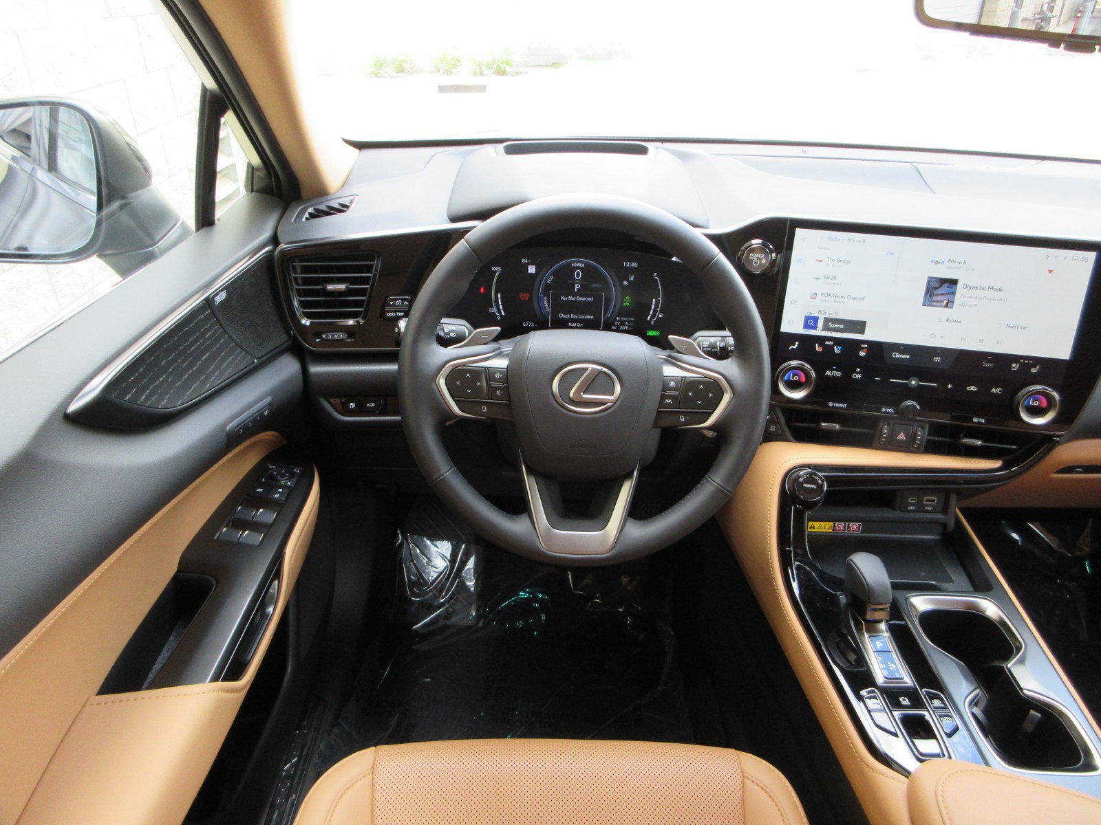 Used 2026 Lexus NX 450h+ AWD w/ Luxury Package image 34