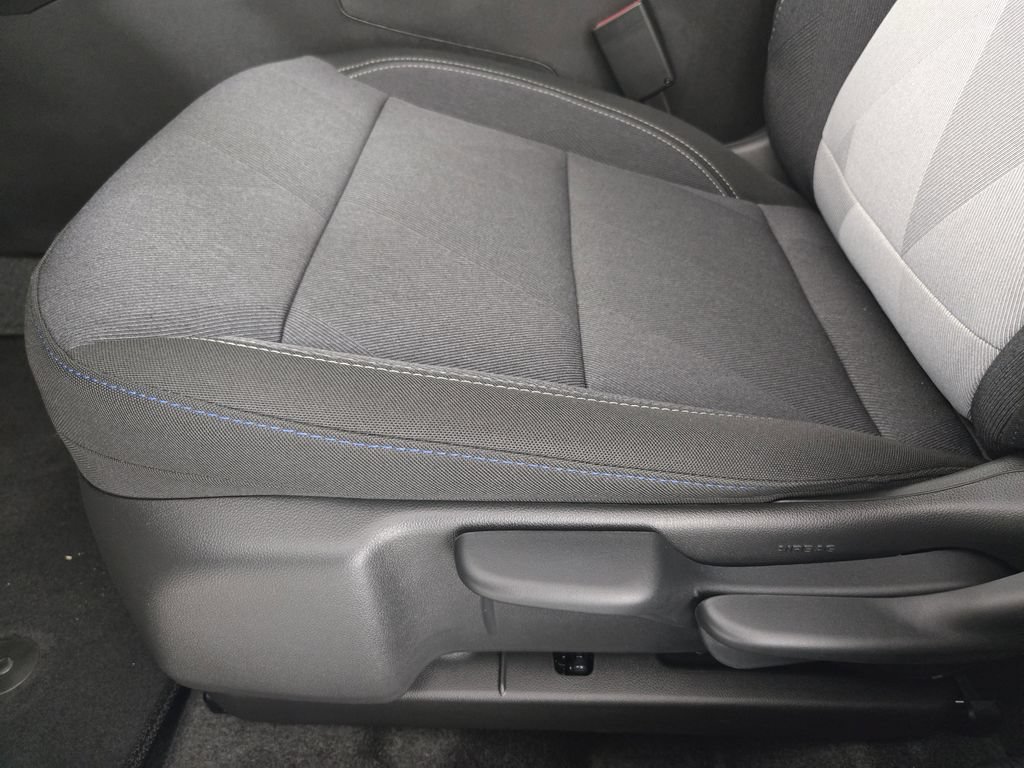 New 2026 Chevrolet Trax LS w/ Driver Confidence Package FWD image 24