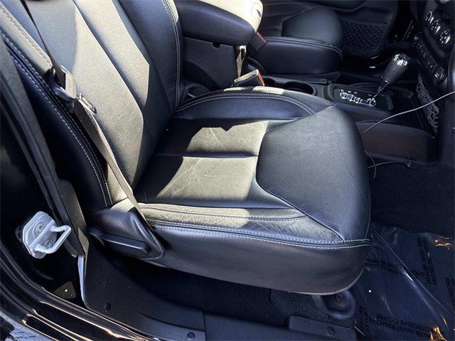 Used 2013 Jeep Wrangler Unlimited Rubicon w/ Dual Top Group image 10