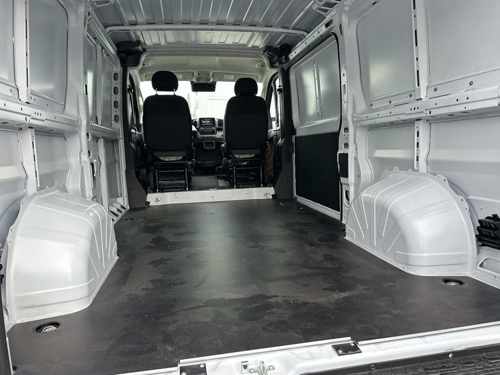 New 2026 RAM ProMaster 1500 w/ Convenience Group FWD image 7