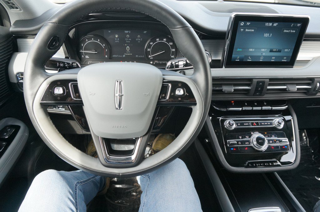 Used 2021 Lincoln Corsair AWD w/ Equipment Group 101A image 9