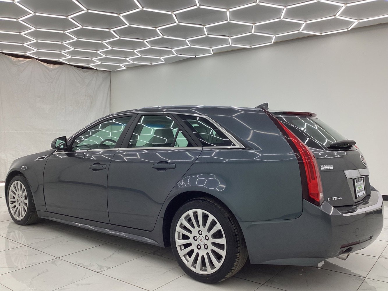 Used 2011 Cadillac CTS Premium image 11