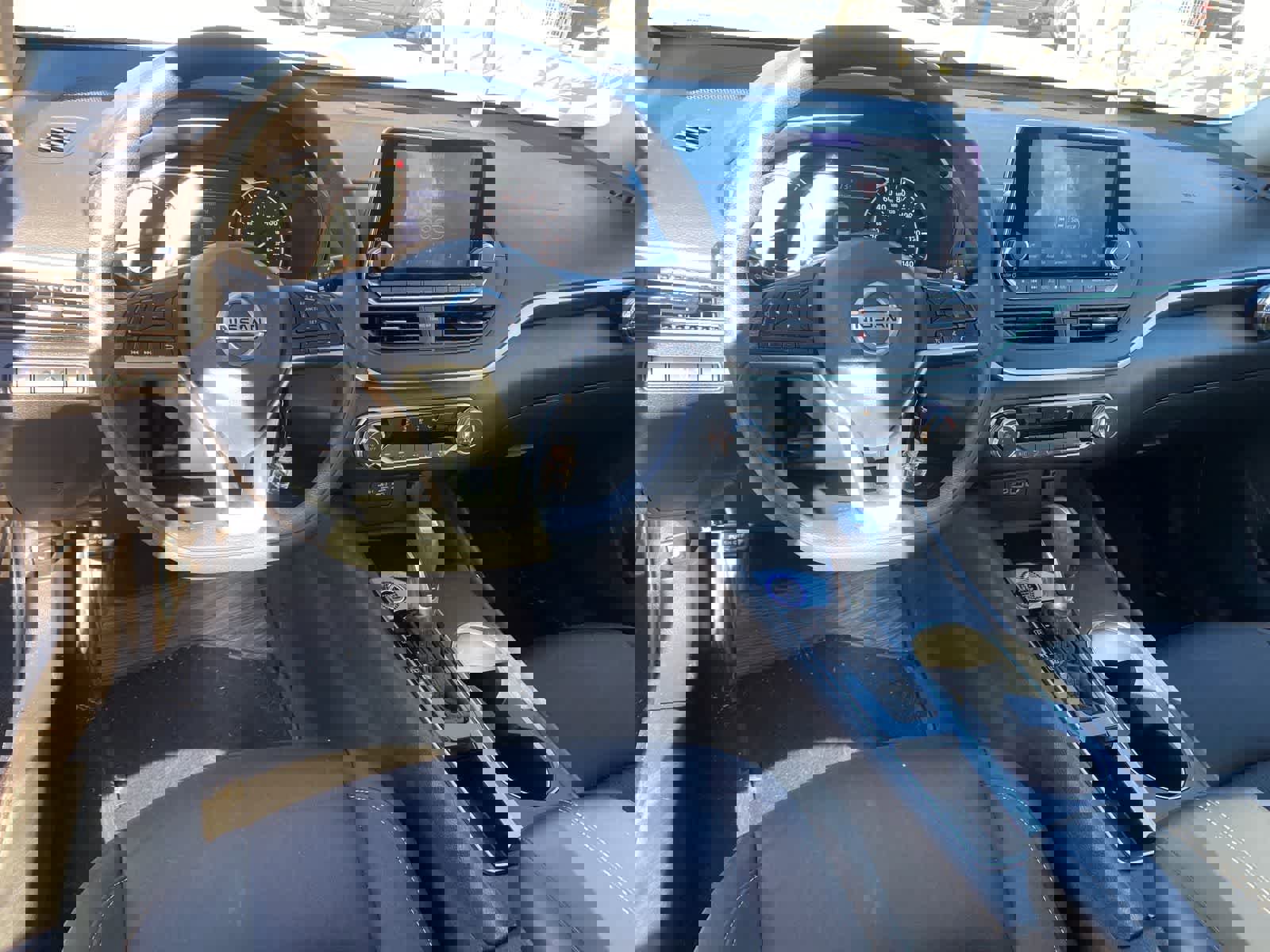 Used 2022 Nissan Altima 2.5 SV image 10