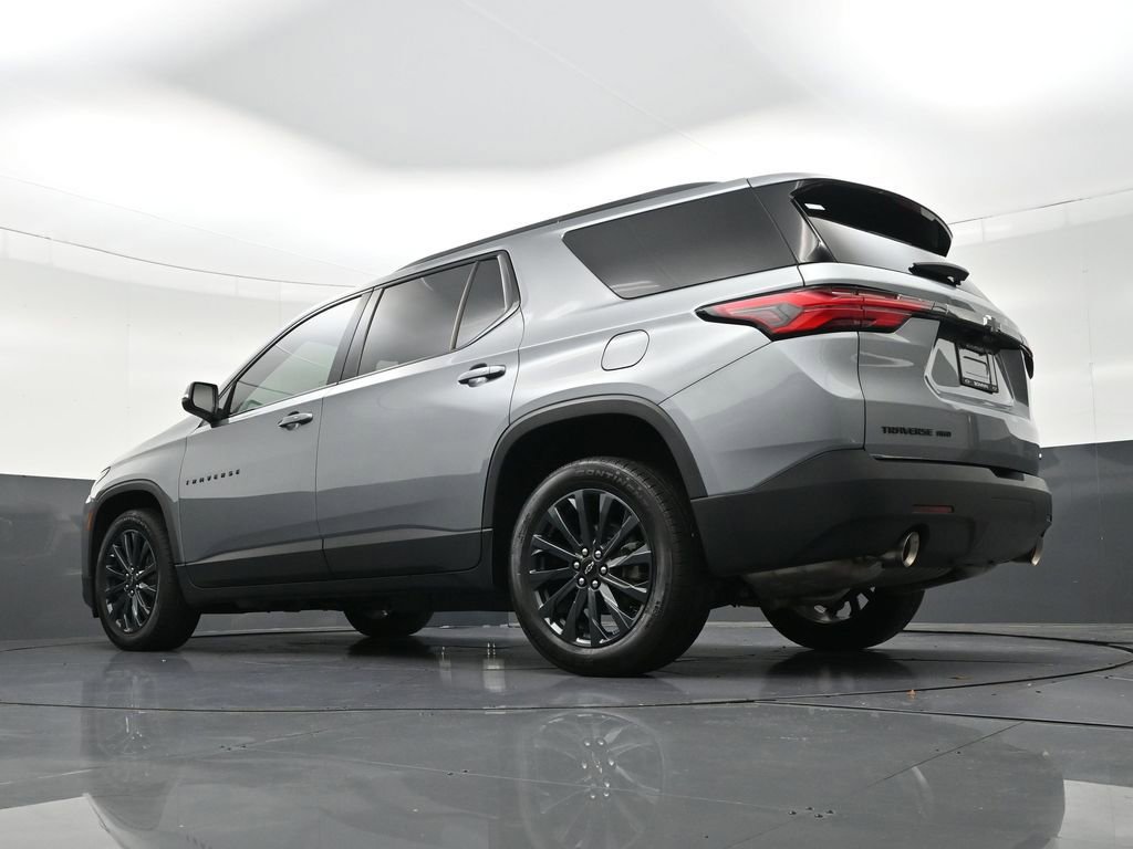 Used 2023 Chevrolet Traverse RS image 28