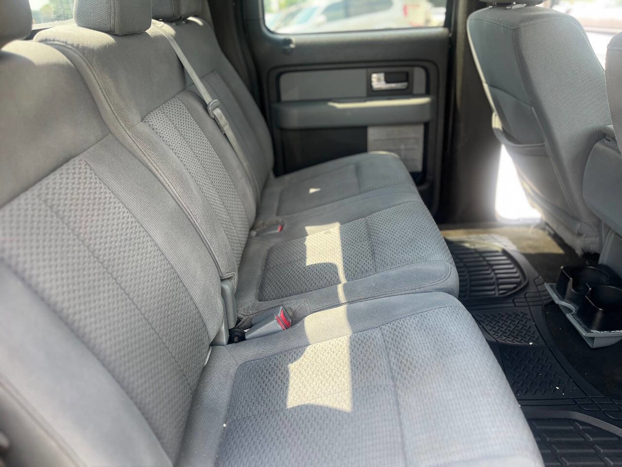 Used 2014 Ford F150 XLT w/ Trailer Tow Package image 16