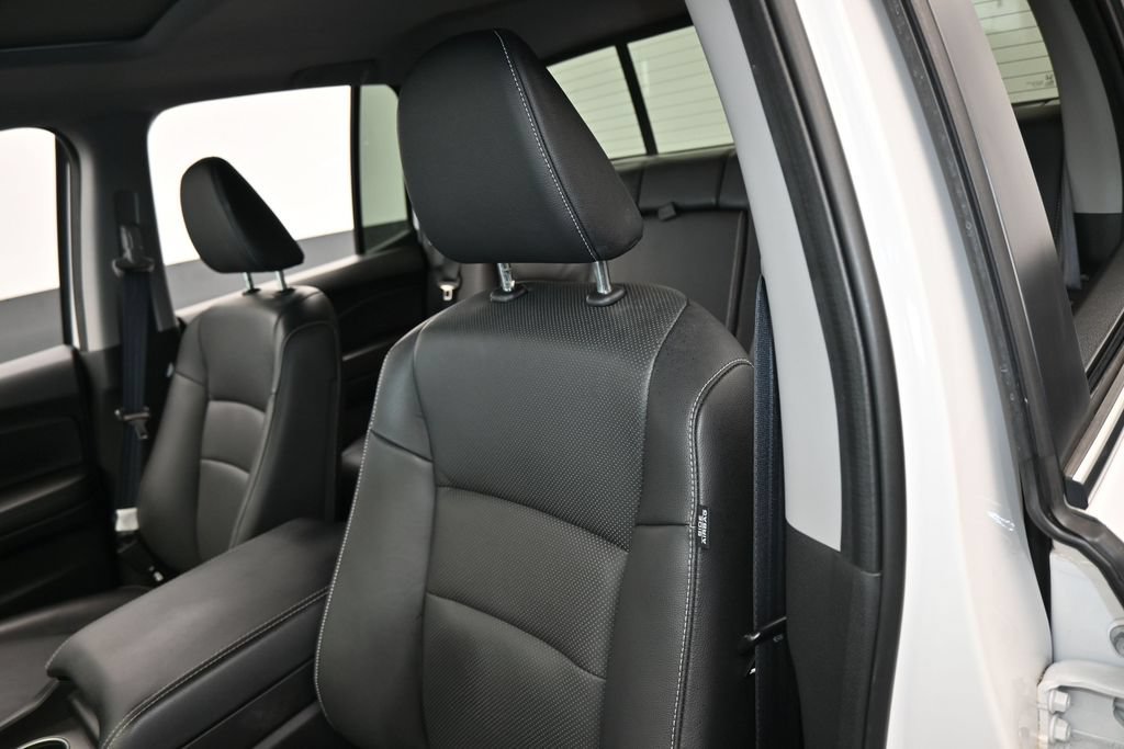 Used 2025 Honda Ridgeline RTL image 12