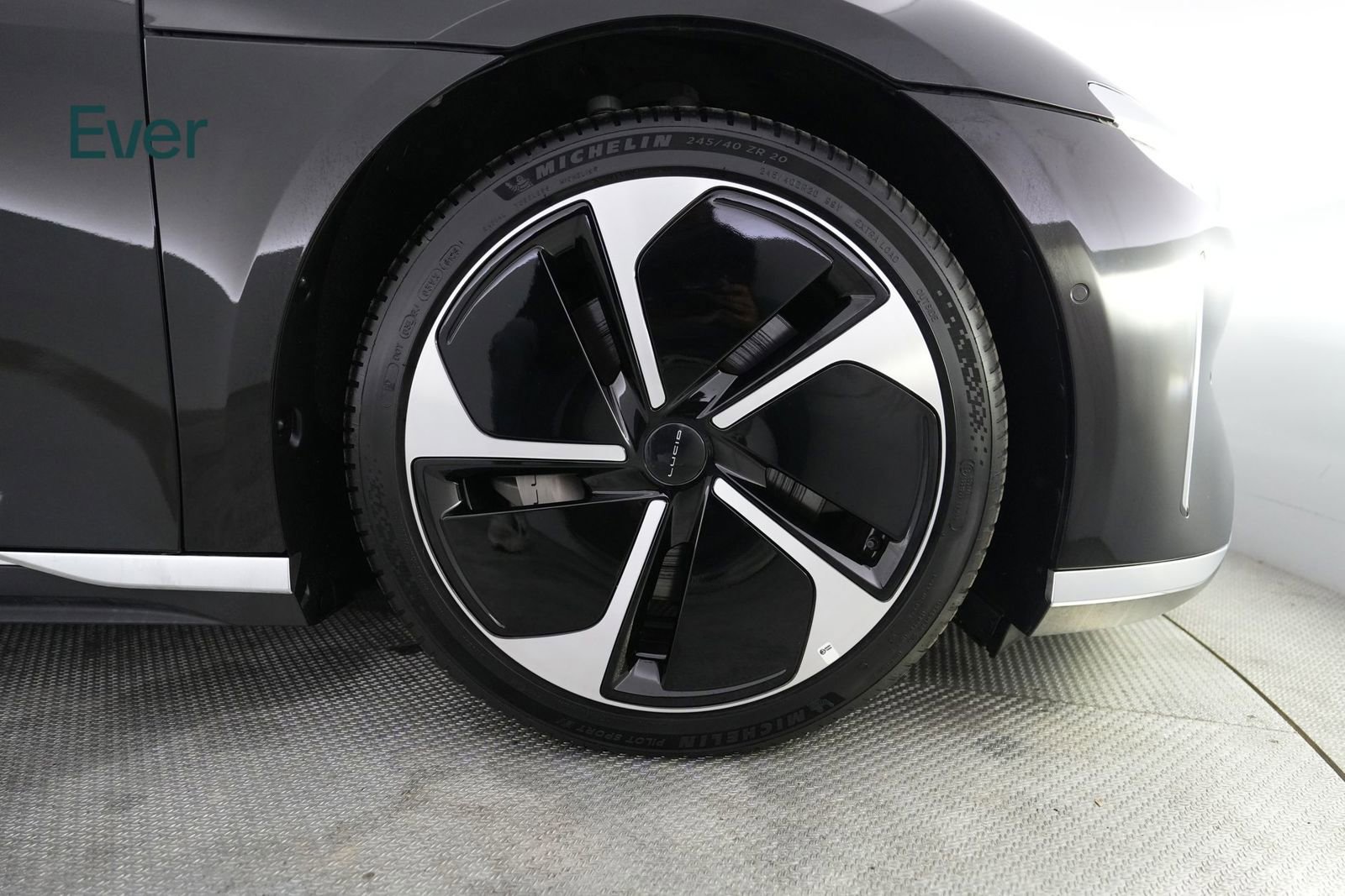 Used 2023 Lucid Air Touring AWD/4WD image 20