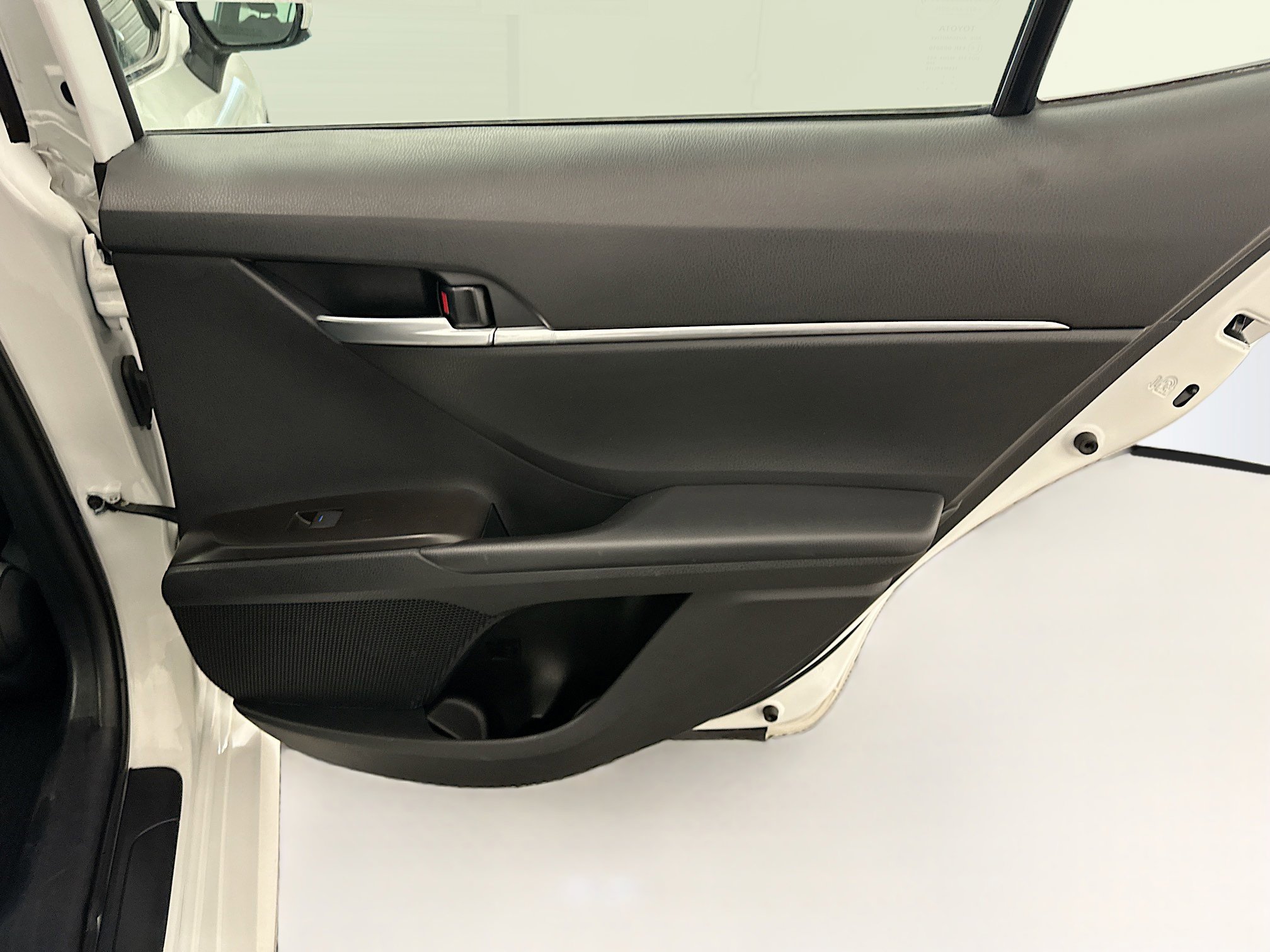 Used 2024 Toyota Camry LE FWD image 31