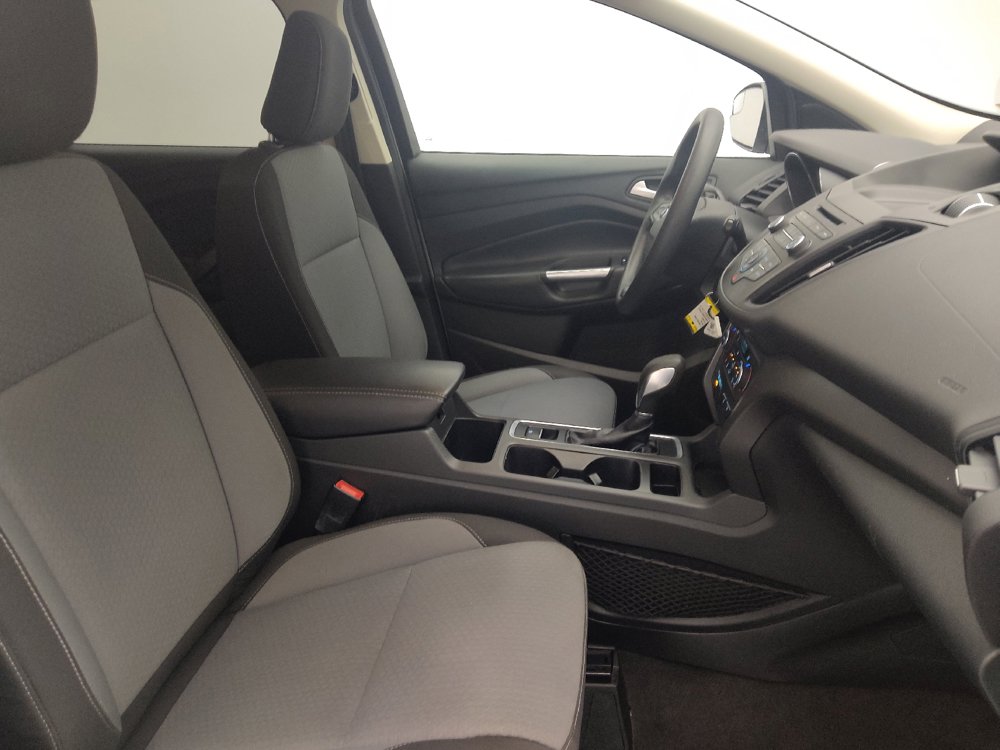 Used 2018 Ford Escape SE FWD image 21
