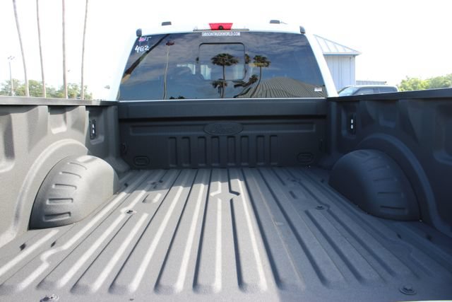 Used 2024 Ford F250 Platinum w/ FX4 Off-Road Package AWD/4WD image 10