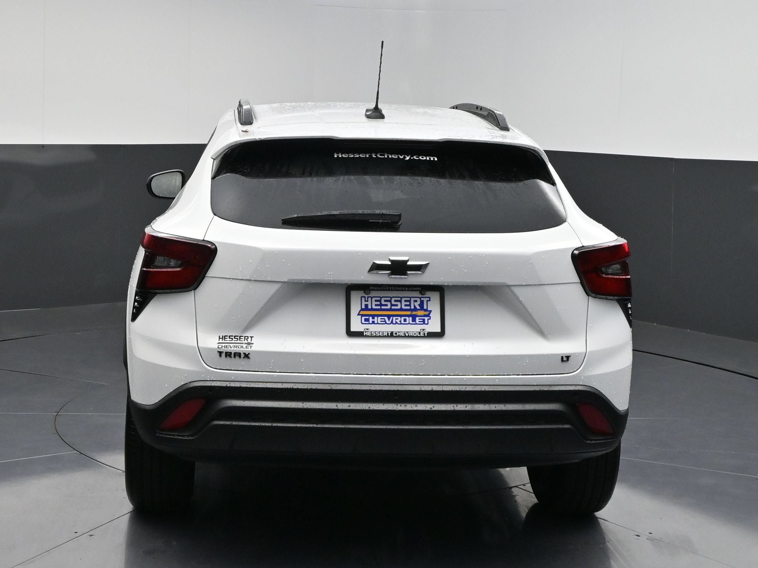 New 2026 Chevrolet Trax LT w/ Driver Confidence Package FWD image 7