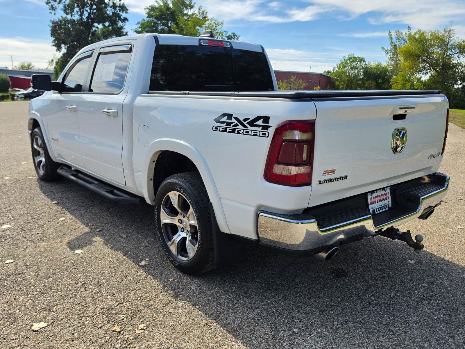 Used 2022 RAM 1500 Laramie AWD/4WD image 18