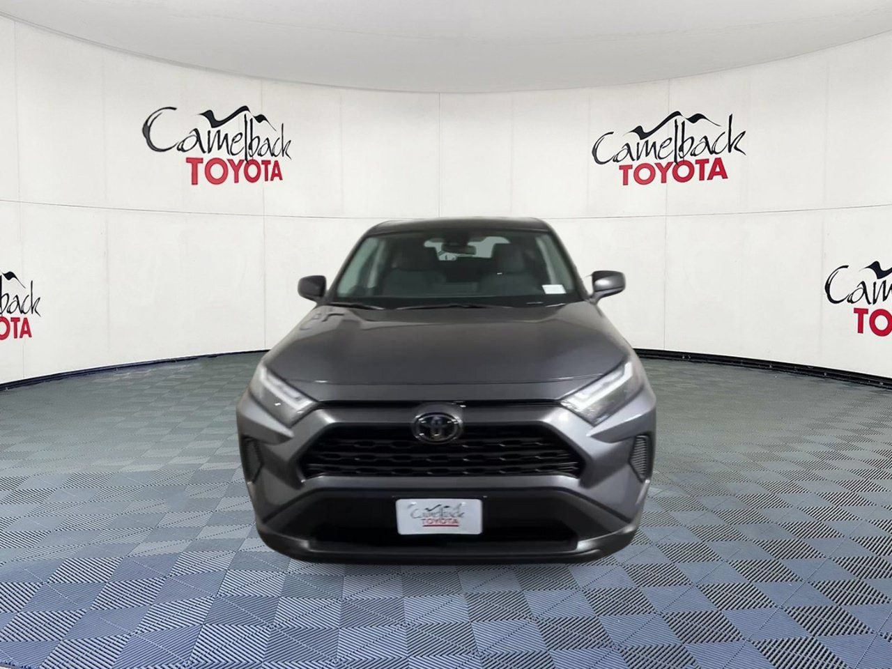 Used 2025 Toyota RAV4 LE AWD/4WD image 5