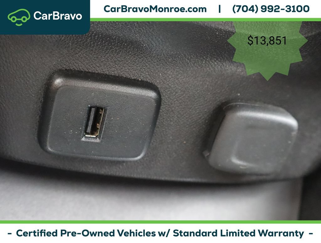 Certified 2017 Chevrolet Malibu LT FWD image 31