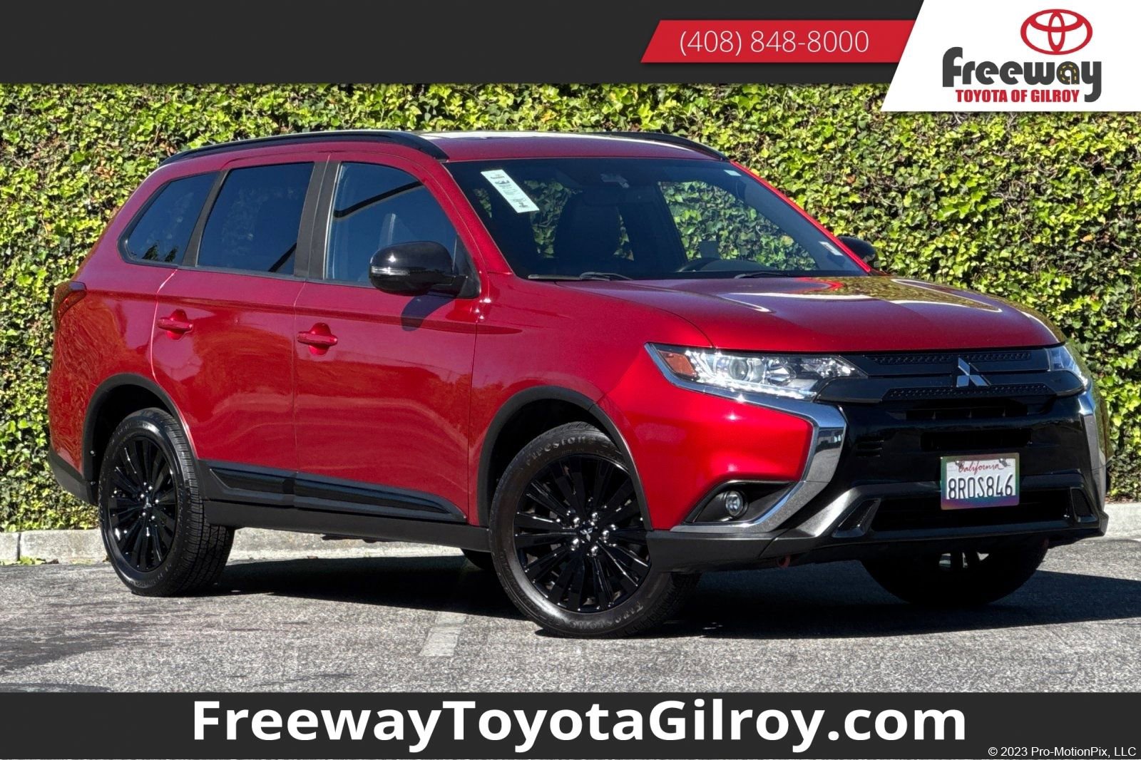 Used 2020 Mitsubishi Outlander LE image 1