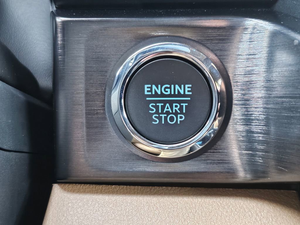 New 2026 Ford F250 Lariat w/ Lariat Premium Package image 12