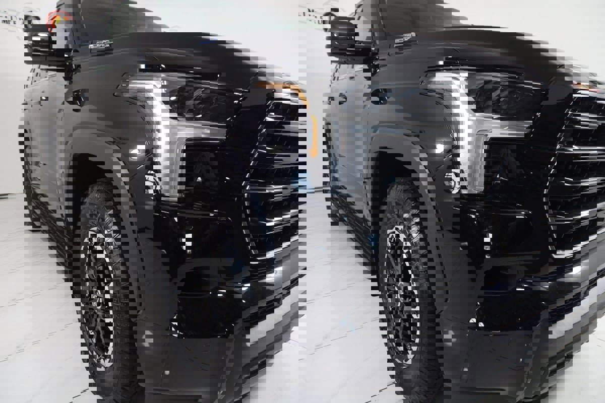 Used 2024 Toyota Sequoia Limited image 54