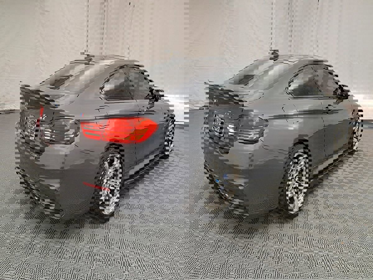Used 2015 BMW M4 Coupe image 4